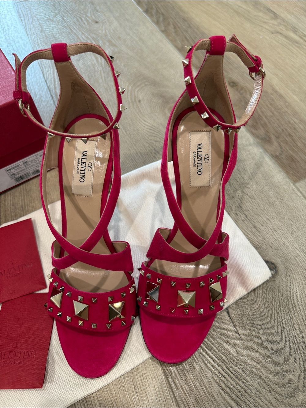 Valentino Fuchsia Suede Rockstud Strappy High-Heel Sandals - Picture 4 of 5